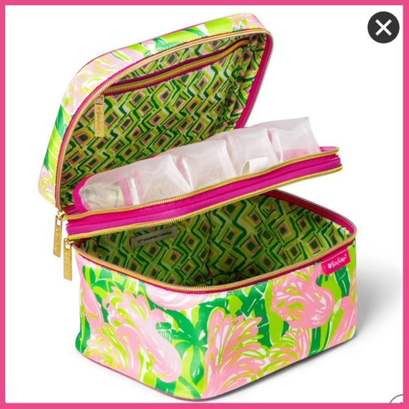 NWOT Lilly Pulitzer for Target Cosmetics Train Case - Picture 2 of 3